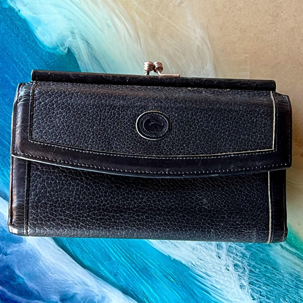 Dooney & Bourke Pebble Leather TriFold Wallet removable chkbook Blk good cond